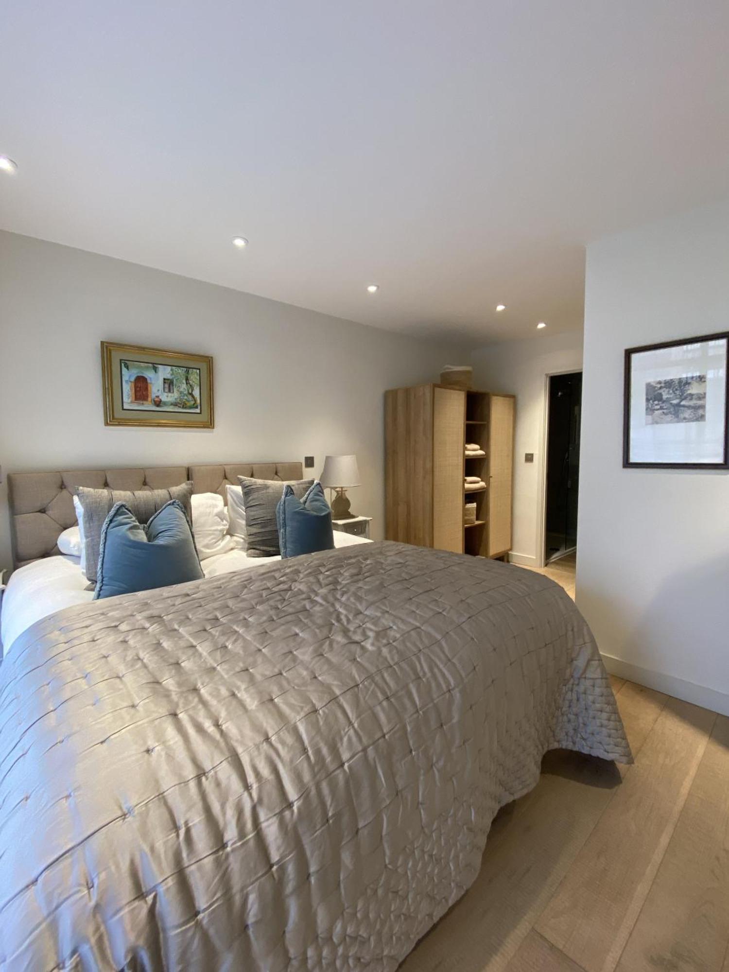 Apartamento Walcot Yard With Parking, Bath Keys Exterior foto